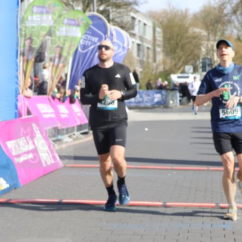 12.04.2026 - 45. Internationalen Wilhelmsburger Insellauf Strokosch-Dieckow http://msf.ph/oto/9452813 12.04.2026 10:25:13 Ziel 5609, 4296 meine-sportfotos.de