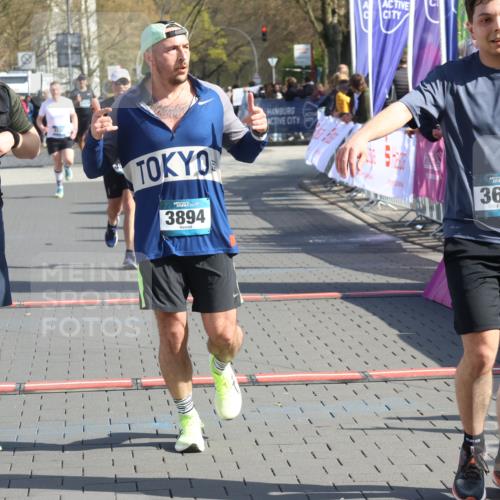 12.04.2026 - 45. Internationalen Wilhelmsburger Insellauf Strokosch-Dieckow http://msf.ph/oto/9452815 12.04.2026 10:37:07 Ziel 3629, 3894, 4544 meine-sportfotos.de