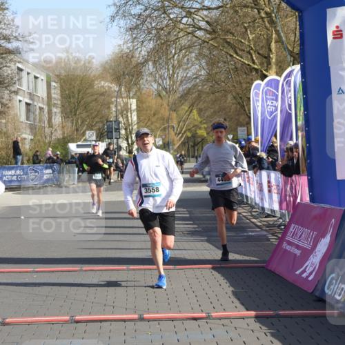12.04.2026 - 45. Internationalen Wilhelmsburger Insellauf Strokosch-Dieckow http://msf.ph/oto/9452821 12.04.2026 10:25:19 Ziel 3558, 4495 meine-sportfotos.de