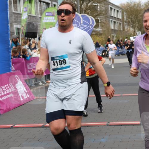 12.04.2026 - 45. Internationalen Wilhelmsburger Insellauf Strokosch-Dieckow http://msf.ph/oto/9452851 12.04.2026 13:08:30 Ziel 4161, 5753, 4218, 4199, 5220, 3070, 4736, 4149 meine-sportfotos.de