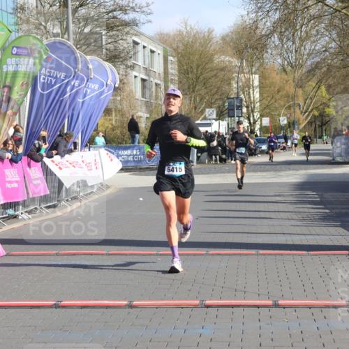 12.04.2026 - 45. Internationalen Wilhelmsburger Insellauf Strokosch-Dieckow http://msf.ph/oto/9452858 12.04.2026 10:25:23 Ziel 3558, 4495, 5415 meine-sportfotos.de