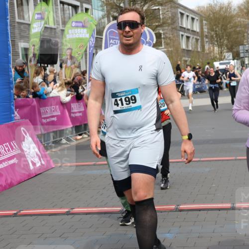 12.04.2026 - 45. Internationalen Wilhelmsburger Insellauf Strokosch-Dieckow http://msf.ph/oto/9452861 12.04.2026 13:08:30 Ziel 4161, 5753, 4218, 4199, 5220, 3070, 4736, 4149 meine-sportfotos.de