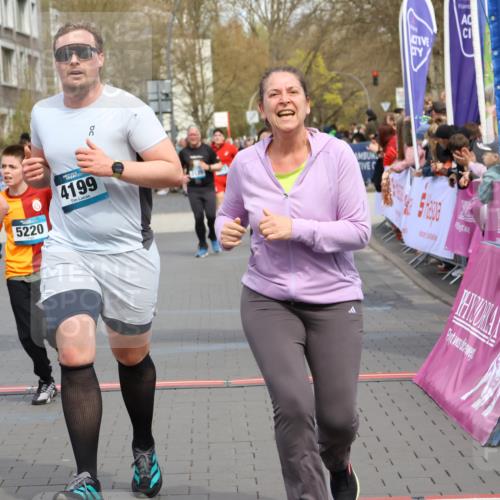 12.04.2026 - 45. Internationalen Wilhelmsburger Insellauf Strokosch-Dieckow http://msf.ph/oto/9452880 12.04.2026 13:08:28 Ziel 5568, 4161, 5753, 4218, 4199, 5220, 3070 meine-sportfotos.de