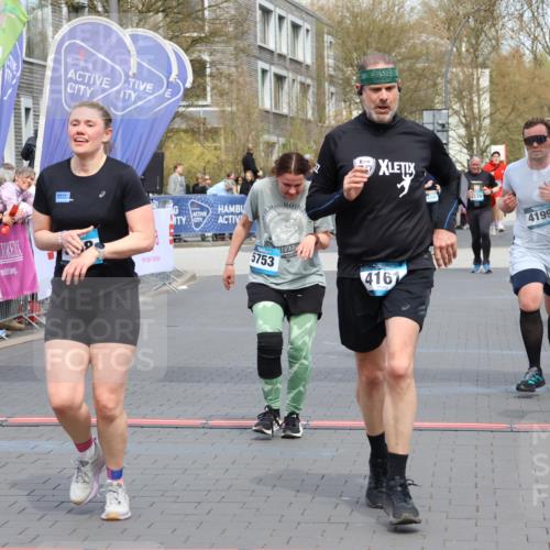 12.04.2026 - 45. Internationalen Wilhelmsburger Insellauf Strokosch-Dieckow http://msf.ph/oto/9452902 12.04.2026 13:08:26 Ziel 5568, 4161, 5753, 4218, 4199, 5220 meine-sportfotos.de