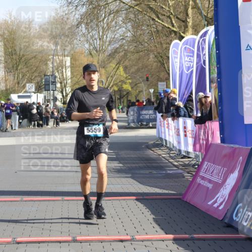 12.04.2026 - 45. Internationalen Wilhelmsburger Insellauf Strokosch-Dieckow http://msf.ph/oto/9452903 12.04.2026 10:25:28 Ziel 5415, 5569 meine-sportfotos.de