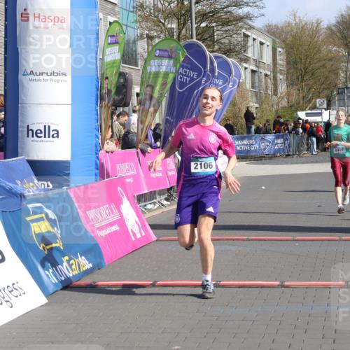 12.04.2026 - 45. Internationalen Wilhelmsburger Insellauf Strokosch-Dieckow http://msf.ph/oto/9452905 12.04.2026 10:37:34 Ziel 2106, 4467 meine-sportfotos.de