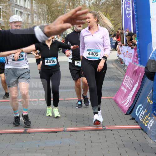12.04.2026 - 45. Internationalen Wilhelmsburger Insellauf Strokosch-Dieckow http://msf.ph/oto/9452938 12.04.2026 13:08:15 Ziel 2421, 4676, 3868, 4405, 4725, 4416, 3970, 4795, 3120, 5103, 4845 meine-sportfotos.de