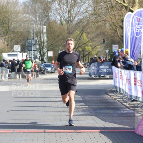 12.04.2026 - 45. Internationalen Wilhelmsburger Insellauf Strokosch-Dieckow http://msf.ph/oto/9452958 12.04.2026 10:26:01 Ziel 3578 meine-sportfotos.de
