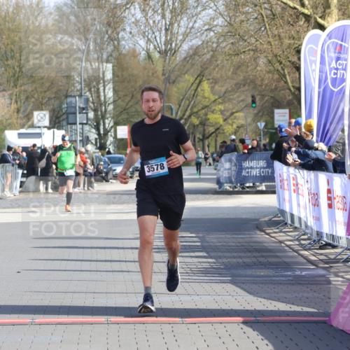 12.04.2026 - 45. Internationalen Wilhelmsburger Insellauf Strokosch-Dieckow http://msf.ph/oto/9452969 12.04.2026 10:26:02 Ziel 3578 meine-sportfotos.de
