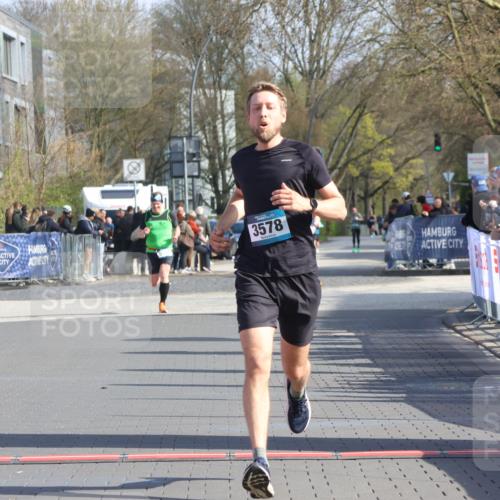 12.04.2026 - 45. Internationalen Wilhelmsburger Insellauf Strokosch-Dieckow http://msf.ph/oto/9452972 12.04.2026 10:26:02 Ziel 3578 meine-sportfotos.de