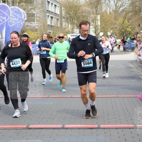 12.04.2026 - 45. Internationalen Wilhelmsburger Insellauf Strokosch-Dieckow http://msf.ph/oto/9452974 12.04.2026 13:08:11 Ziel 5401, 2728, 2478, 2477, 5564, 4437, 4436, 2421, 4676, 3868, 4405, 4725, 4416, 3970 meine-sportfotos.de