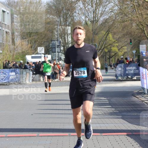 12.04.2026 - 45. Internationalen Wilhelmsburger Insellauf Strokosch-Dieckow http://msf.ph/oto/9452980 12.04.2026 10:26:03 Ziel 3578 meine-sportfotos.de