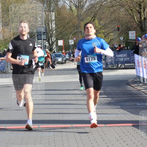 12.04.2026 - 45. Internationalen Wilhelmsburger Insellauf Strokosch-Dieckow http://msf.ph/oto/9453039 12.04.2026 10:26:21 Ziel 4175, 4460, 2382 meine-sportfotos.de