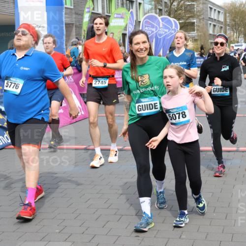 12.04.2026 - 45. Internationalen Wilhelmsburger Insellauf Strokosch-Dieckow http://msf.ph/oto/9453072 12.04.2026 13:07:53 Ziel 2925, 5226, 2745, 5028, 5148, 3641 meine-sportfotos.de
