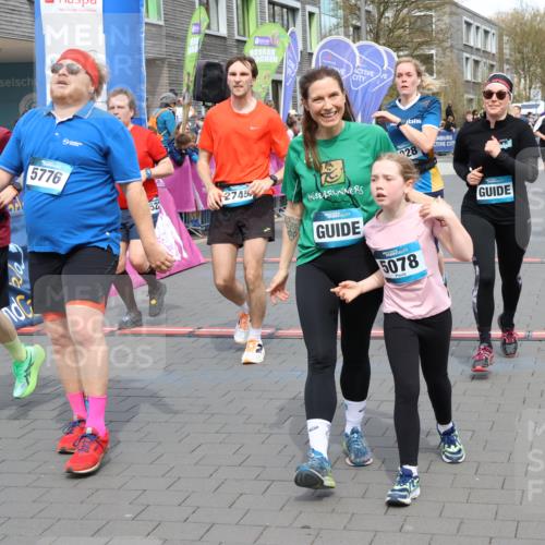 12.04.2026 - 45. Internationalen Wilhelmsburger Insellauf Strokosch-Dieckow http://msf.ph/oto/9453075 12.04.2026 13:07:53 Ziel 2925, 5226, 2745, 5028, 5148, 3641 meine-sportfotos.de