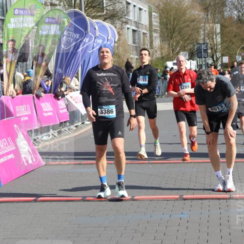 12.04.2026 - 45. Internationalen Wilhelmsburger Insellauf Strokosch-Dieckow http://msf.ph/oto/9453119 12.04.2026 10:38:24 Ziel 4013, 3386, 5289, 2537, 2020 meine-sportfotos.de