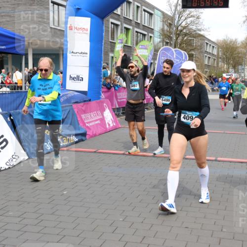 12.04.2026 - 45. Internationalen Wilhelmsburger Insellauf Strokosch-Dieckow http://msf.ph/oto/9453120 12.04.2026 13:07:45 Ziel 5202, 4094, 3672, 5497, 5499, 5461, 3242, 5078 meine-sportfotos.de