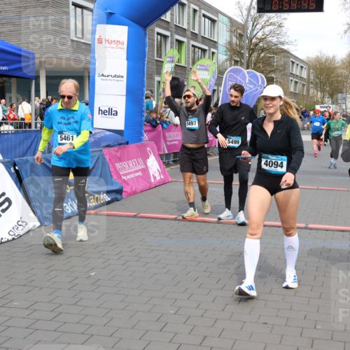 12.04.2026 - 45. Internationalen Wilhelmsburger Insellauf Strokosch-Dieckow http://msf.ph/oto/9453123 12.04.2026 13:07:45 Ziel 5202, 4094, 3672, 5497, 5499, 5461, 3242, 5078 meine-sportfotos.de