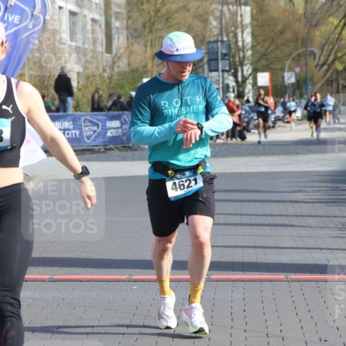 12.04.2026 - 45. Internationalen Wilhelmsburger Insellauf Strokosch-Dieckow http://msf.ph/oto/9453141 12.04.2026 10:26:28 Ziel 2382, 3487, 5708, 4621 meine-sportfotos.de