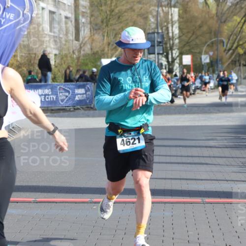 12.04.2026 - 45. Internationalen Wilhelmsburger Insellauf Strokosch-Dieckow http://msf.ph/oto/9453146 12.04.2026 10:26:28 Ziel 2382, 3487, 5708, 4621 meine-sportfotos.de