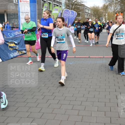 12.04.2026 - 45. Internationalen Wilhelmsburger Insellauf Strokosch-Dieckow http://msf.ph/oto/9453175 12.04.2026 13:07:41 Ziel 5069, 5076, 4723, 4724, 2943, 4722, 5202, 4094, 3672, 5497, 5499, 5461 meine-sportfotos.de
