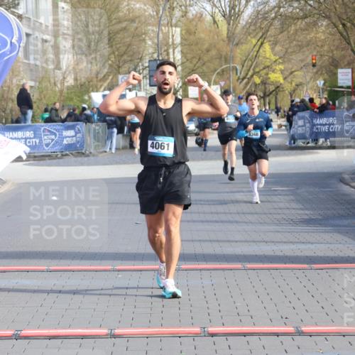 12.04.2026 - 45. Internationalen Wilhelmsburger Insellauf Strokosch-Dieckow http://msf.ph/oto/9453199 12.04.2026 10:26:40 Ziel 4061 meine-sportfotos.de