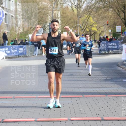 12.04.2026 - 45. Internationalen Wilhelmsburger Insellauf Strokosch-Dieckow http://msf.ph/oto/9453208 12.04.2026 10:26:41 Ziel 4061, 3368 meine-sportfotos.de