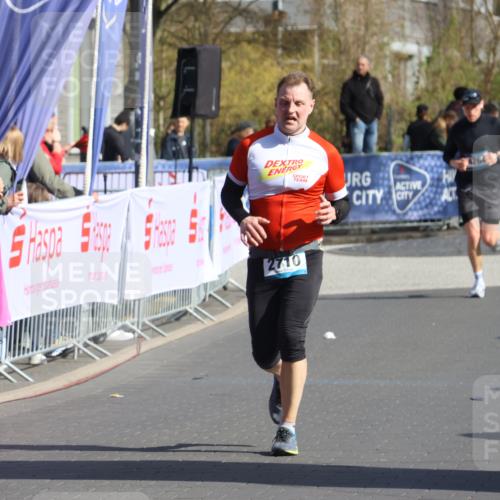 12.04.2026 - 45. Internationalen Wilhelmsburger Insellauf Strokosch-Dieckow http://msf.ph/oto/9453240 12.04.2026 10:38:53 Ziel 4063, 3214, 2710 meine-sportfotos.de