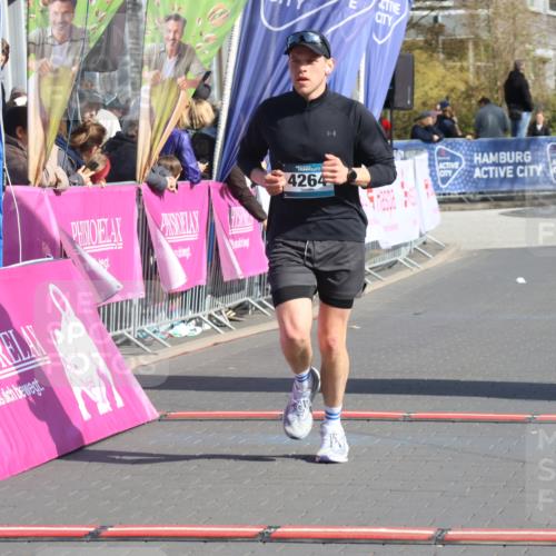 12.04.2026 - 45. Internationalen Wilhelmsburger Insellauf Strokosch-Dieckow http://msf.ph/oto/9453252 12.04.2026 10:39:00 Ziel 4264 meine-sportfotos.de