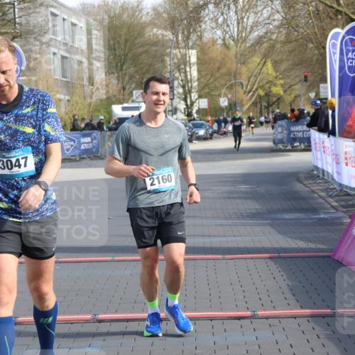 12.04.2026 - 45. Internationalen Wilhelmsburger Insellauf Strokosch-Dieckow http://msf.ph/oto/9453274 12.04.2026 10:26:55 Ziel 5742, 4225, 3752, 3047, 2160 meine-sportfotos.de