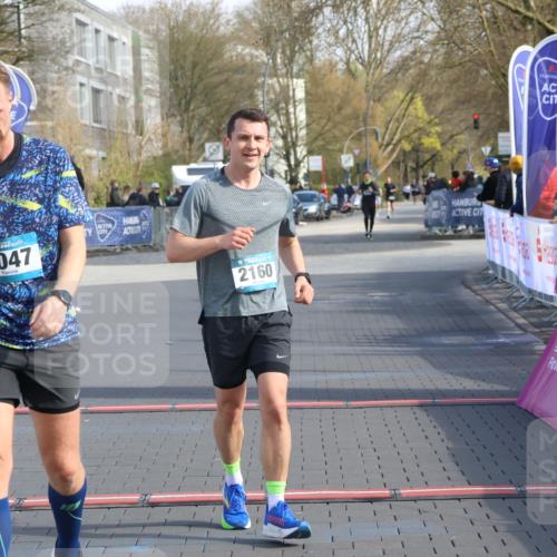 12.04.2026 - 45. Internationalen Wilhelmsburger Insellauf Strokosch-Dieckow http://msf.ph/oto/9453278 12.04.2026 10:26:55 Ziel 5742, 4225, 3752, 3047, 2160 meine-sportfotos.de
