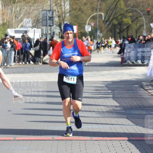 12.04.2026 - 45. Internationalen Wilhelmsburger Insellauf Strokosch-Dieckow http://msf.ph/oto/9453282 12.04.2026 10:39:14 Ziel 5511, 4679, 2115 meine-sportfotos.de