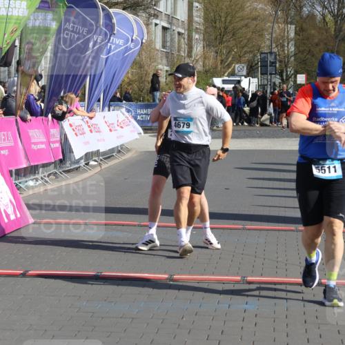 12.04.2026 - 45. Internationalen Wilhelmsburger Insellauf Strokosch-Dieckow http://msf.ph/oto/9453294 12.04.2026 10:39:16 Ziel 5511, 4679, 2115 meine-sportfotos.de