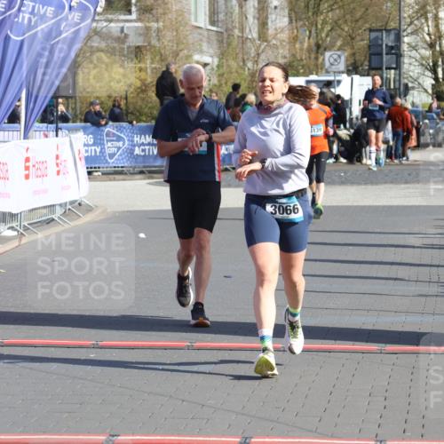 12.04.2026 - 45. Internationalen Wilhelmsburger Insellauf Strokosch-Dieckow http://msf.ph/oto/9453316 12.04.2026 10:39:27 Ziel 3066, 5521 meine-sportfotos.de