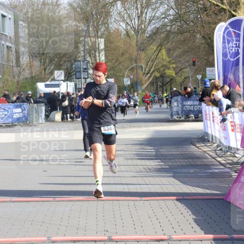 12.04.2026 - 45. Internationalen Wilhelmsburger Insellauf Strokosch-Dieckow http://msf.ph/oto/9453317 12.04.2026 10:27:15 Ziel 5344, 4941 meine-sportfotos.de