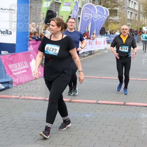 12.04.2026 - 45. Internationalen Wilhelmsburger Insellauf Strokosch-Dieckow http://msf.ph/oto/9453331 12.04.2026 13:07:15 Ziel 4114, 4173, 4729, 4273 meine-sportfotos.de