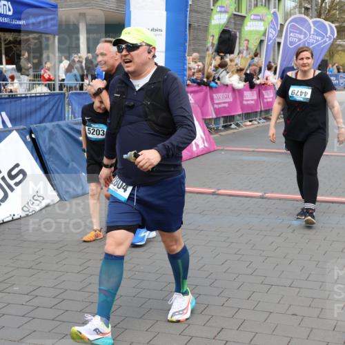 12.04.2026 - 45. Internationalen Wilhelmsburger Insellauf Strokosch-Dieckow http://msf.ph/oto/9453338 12.04.2026 13:07:13 Ziel 5132, 5203, 4496, 2804, 4479, 4114, 4173 meine-sportfotos.de