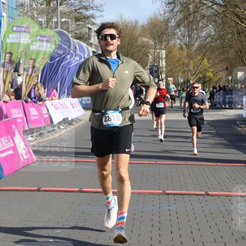 12.04.2026 - 45. Internationalen Wilhelmsburger Insellauf Strokosch-Dieckow http://msf.ph/oto/9453361 12.04.2026 10:39:45 Ziel 4608, 2878, 3110, 4040, 4325, 4871, 4393 meine-sportfotos.de