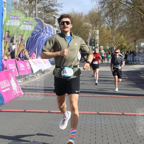 12.04.2026 - 45. Internationalen Wilhelmsburger Insellauf Strokosch-Dieckow http://msf.ph/oto/9453364 12.04.2026 10:39:45 Ziel 4608, 2878, 3110, 4040, 4325, 4871, 4393 meine-sportfotos.de
