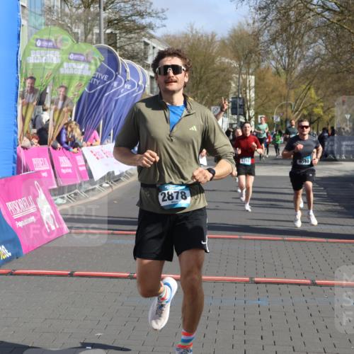 12.04.2026 - 45. Internationalen Wilhelmsburger Insellauf Strokosch-Dieckow http://msf.ph/oto/9453369 12.04.2026 10:39:45 Ziel 4608, 2878, 3110, 4040, 4325, 4871, 4393 meine-sportfotos.de