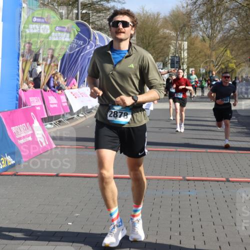 12.04.2026 - 45. Internationalen Wilhelmsburger Insellauf Strokosch-Dieckow http://msf.ph/oto/9453373 12.04.2026 10:39:46 Ziel 4608, 2878, 3110, 4040, 4325, 4871, 4393, 4976 meine-sportfotos.de
