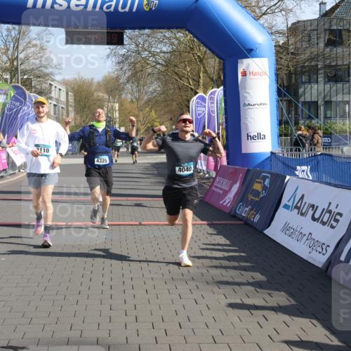 12.04.2026 - 45. Internationalen Wilhelmsburger Insellauf Strokosch-Dieckow http://msf.ph/oto/9453392 12.04.2026 10:39:48 Ziel 2878, 3110, 4040, 4325, 4871, 4393, 4976 meine-sportfotos.de