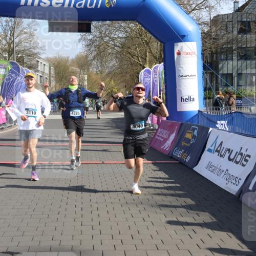 12.04.2026 - 45. Internationalen Wilhelmsburger Insellauf Strokosch-Dieckow http://msf.ph/oto/9453395 12.04.2026 10:39:48 Ziel 2878, 3110, 4040, 4325, 4871, 4393, 4976 meine-sportfotos.de
