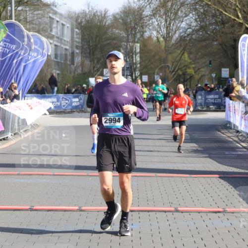 12.04.2026 - 45. Internationalen Wilhelmsburger Insellauf Strokosch-Dieckow http://msf.ph/oto/9453405 12.04.2026 10:27:35 Ziel 5301, 2994, 5685, 4528 meine-sportfotos.de