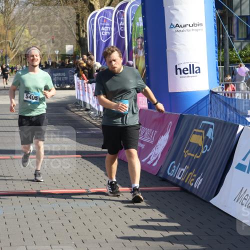 12.04.2026 - 45. Internationalen Wilhelmsburger Insellauf Strokosch-Dieckow http://msf.ph/oto/9453414 12.04.2026 10:39:55 Ziel 3043, 5405, 5331 meine-sportfotos.de