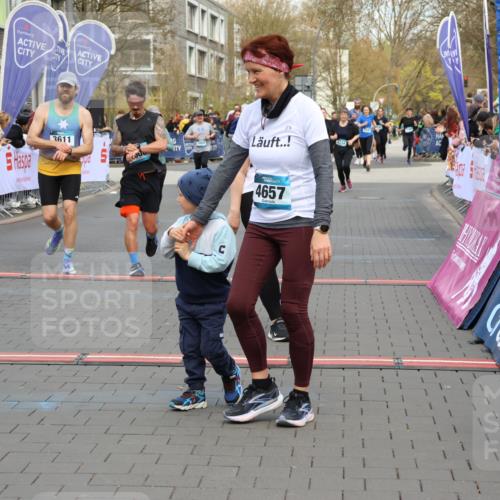 12.04.2026 - 45. Internationalen Wilhelmsburger Insellauf Strokosch-Dieckow http://msf.ph/oto/9453418 12.04.2026 13:06:50 Ziel 4091, 3278, 3877, 3943, 3804, 3270, 2008, 3611, 5210 meine-sportfotos.de