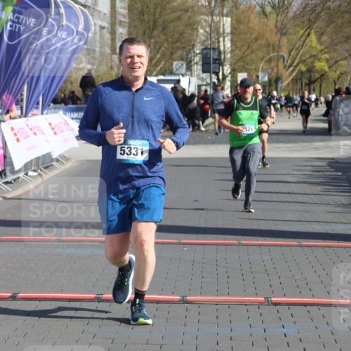 12.04.2026 - 45. Internationalen Wilhelmsburger Insellauf Strokosch-Dieckow http://msf.ph/oto/9453447 12.04.2026 10:40:00 Ziel 5331, 2521, 2953 meine-sportfotos.de