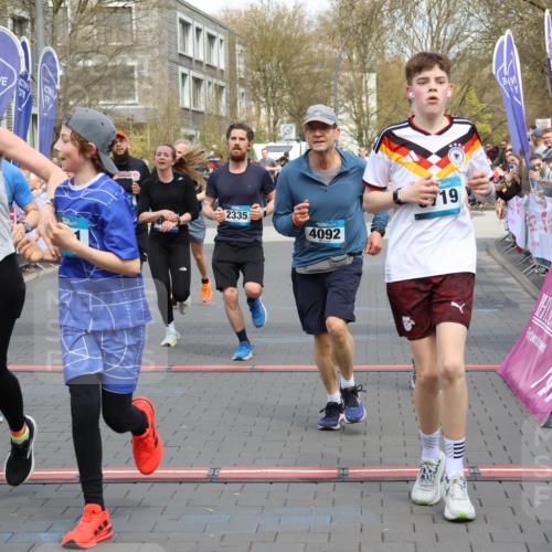 12.04.2026 - 45. Internationalen Wilhelmsburger Insellauf Strokosch-Dieckow http://msf.ph/oto/9453477 12.04.2026 13:06:37 Ziel 4507, 4638, 4010, 4011, 5719, 4092, 4819, 5588, 2335, 4897, 2584, 3591, 5859 meine-sportfotos.de