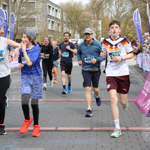 12.04.2026 - 45. Internationalen Wilhelmsburger Insellauf Strokosch-Dieckow http://msf.ph/oto/9453487 12.04.2026 13:06:36 Ziel 4507, 4638, 4010, 4011, 5719, 4092, 4819, 5588, 2335, 4897, 2584, 3591, 5859 meine-sportfotos.de