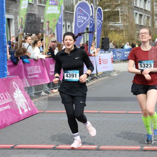 12.04.2026 - 45. Internationalen Wilhelmsburger Insellauf Strokosch-Dieckow http://msf.ph/oto/9453524 12.04.2026 13:06:27 Ziel 3032, 4391, 5323, 4432, 4236, 5677 meine-sportfotos.de